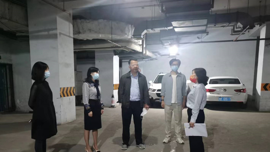 集團(tuán)黨委委員、副總經(jīng)理王濤帶隊(duì)督查資產(chǎn)公司商業(yè)網(wǎng)點(diǎn)